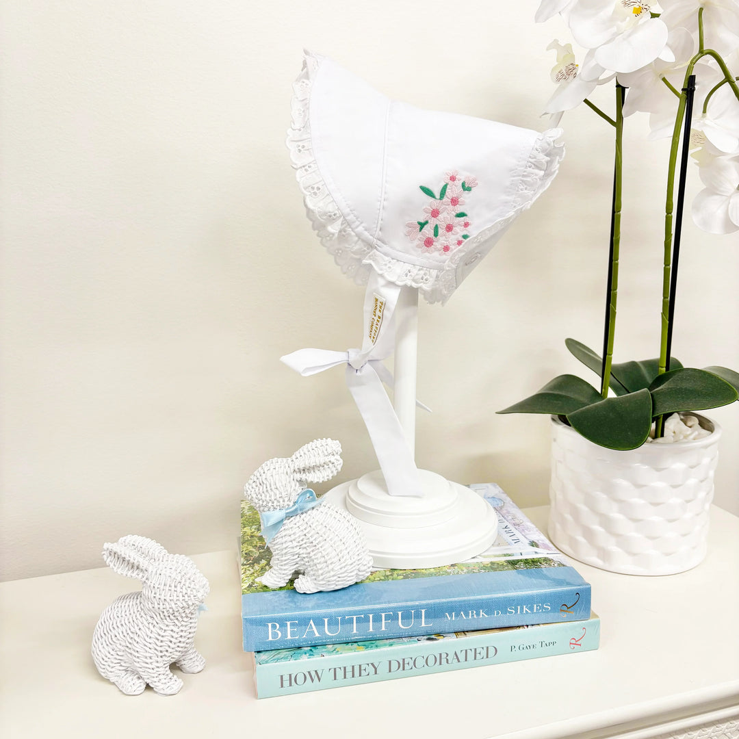 Catesby Country Club Bonnet Embroidered - Worth Ave White/Flower