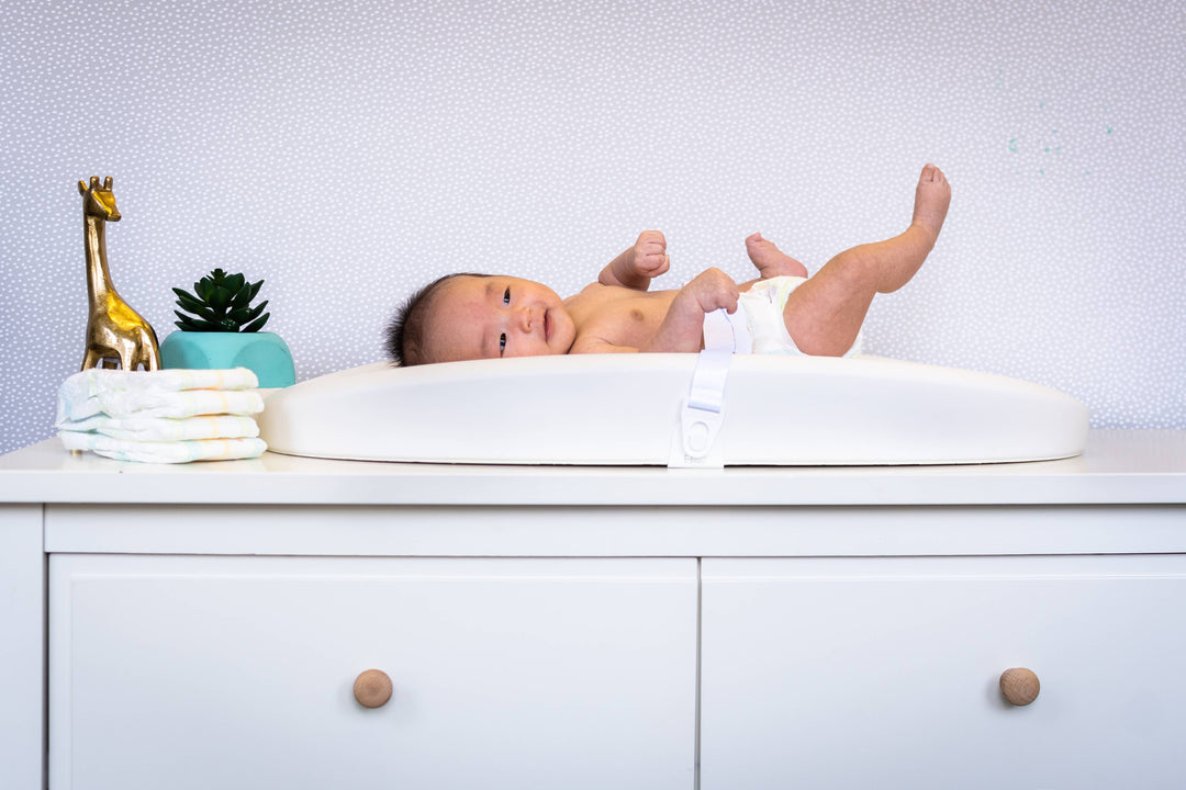 Hatch Grow Smart Changing Pad &amp; Scale