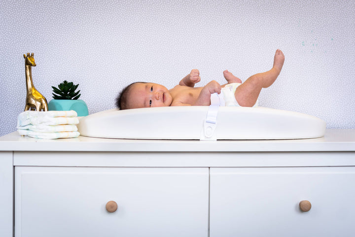 Hatch Grow Smart Changing Pad &amp; Scale