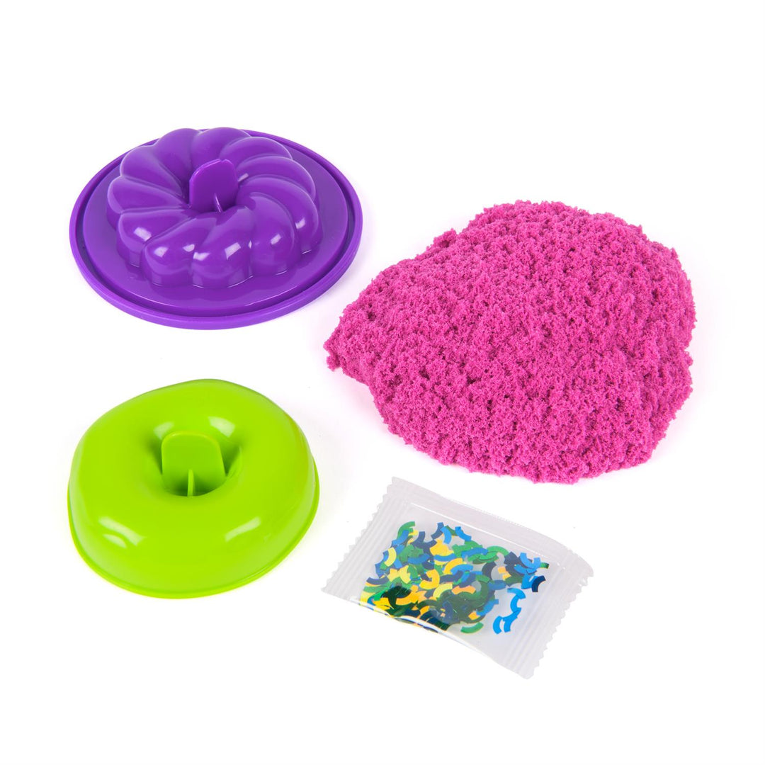 Kinetic Sand Surprise Takeout Treats (styles may vary)