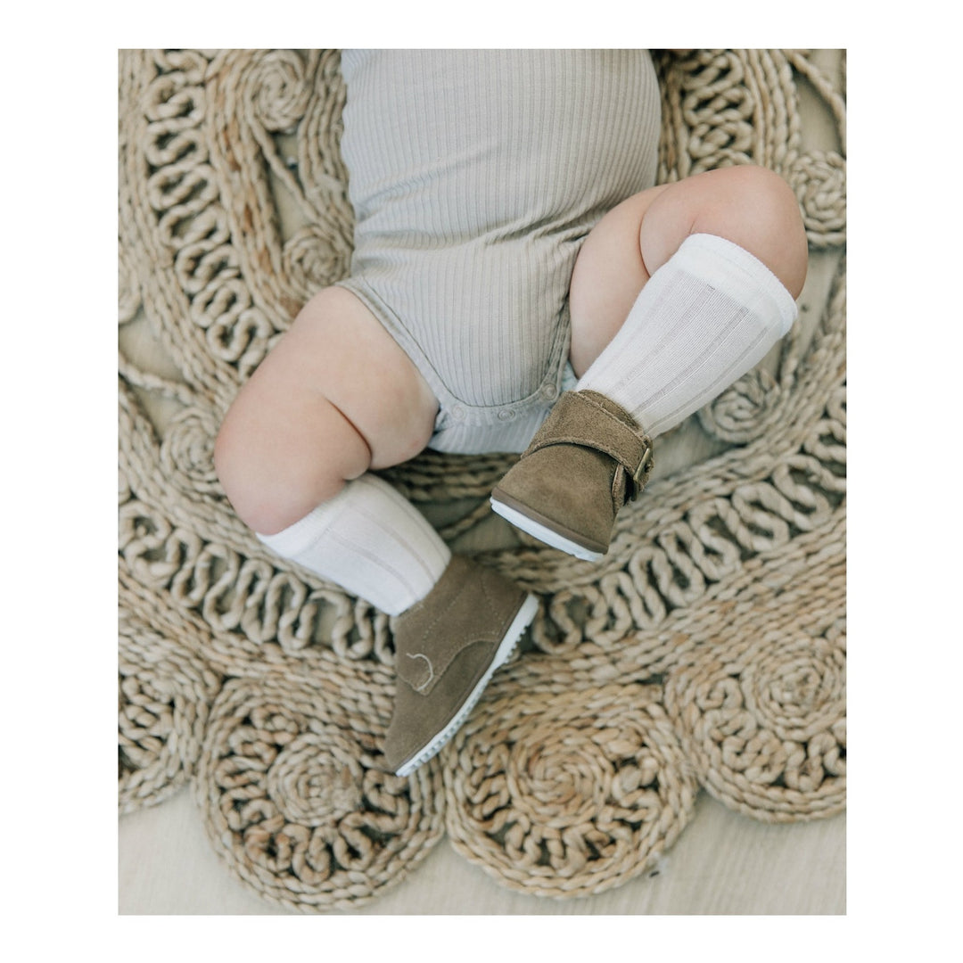 Finch Velcro Bootie - White