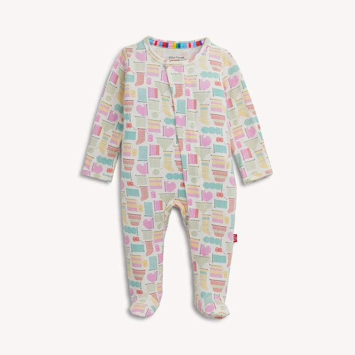 Itty Bitty Knitty Magnetic Modal Footie